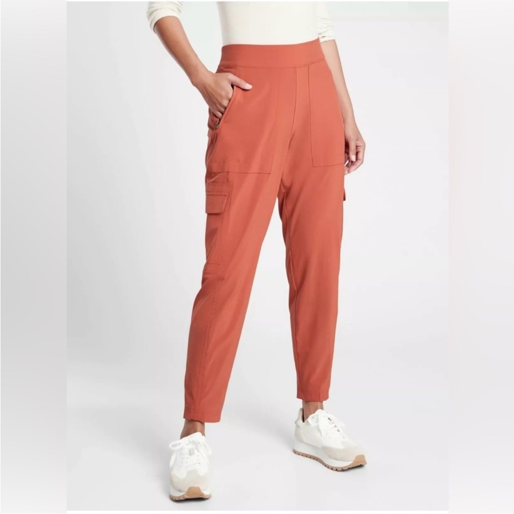 Athleta Chelsea Cargo Lined Pant Etruscan Red Tapered Pull On Size 8 Tall